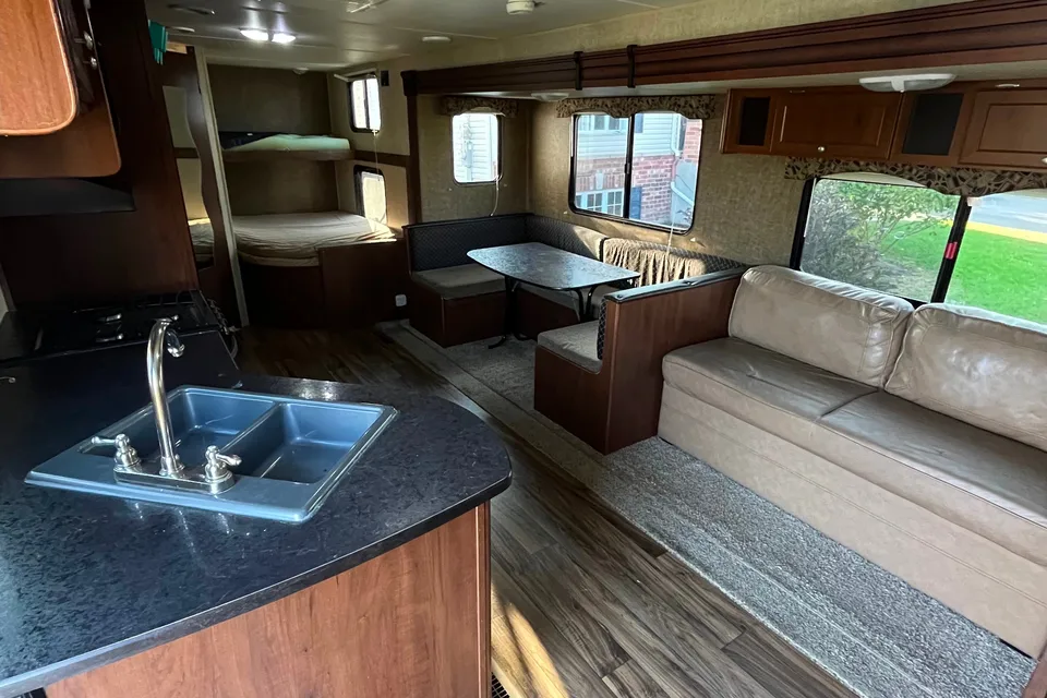 Évasion roulotte Prowler 285 lx