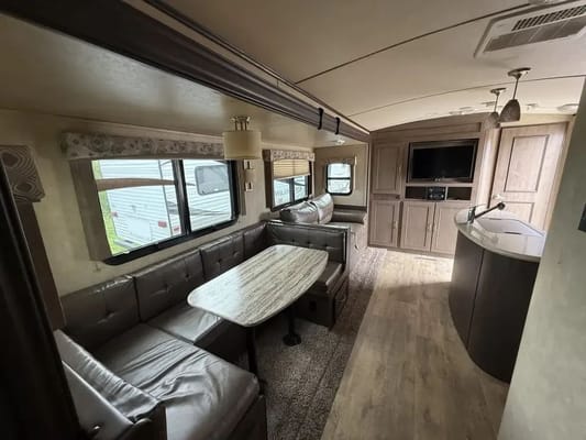 Dave's Enterra E31QIB 2014 Travel Trailer