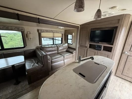 Dave's Enterra E31QIB 2014 Travel Trailer