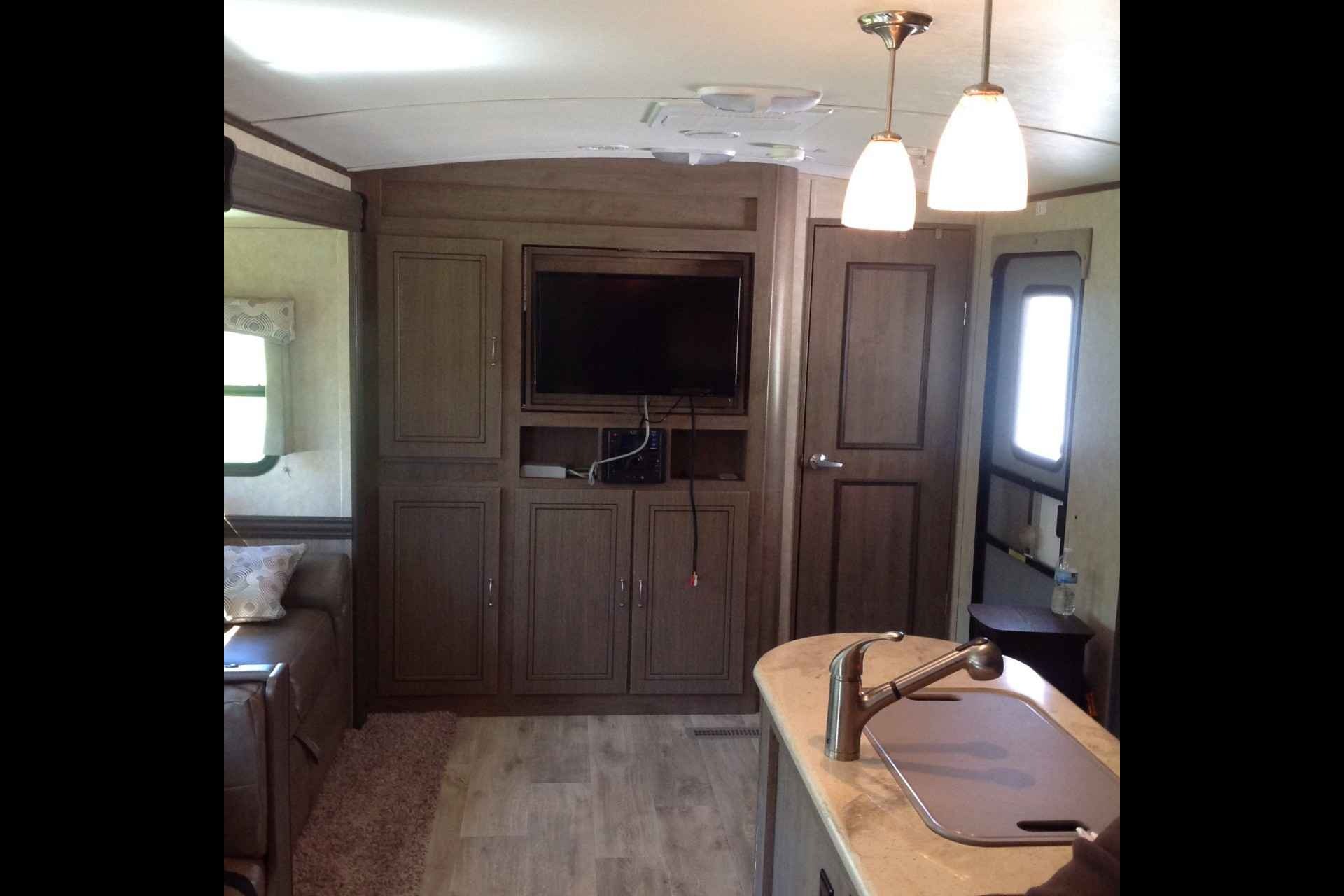 Dave's Enterra E31QIB 2014 Travel Trailer