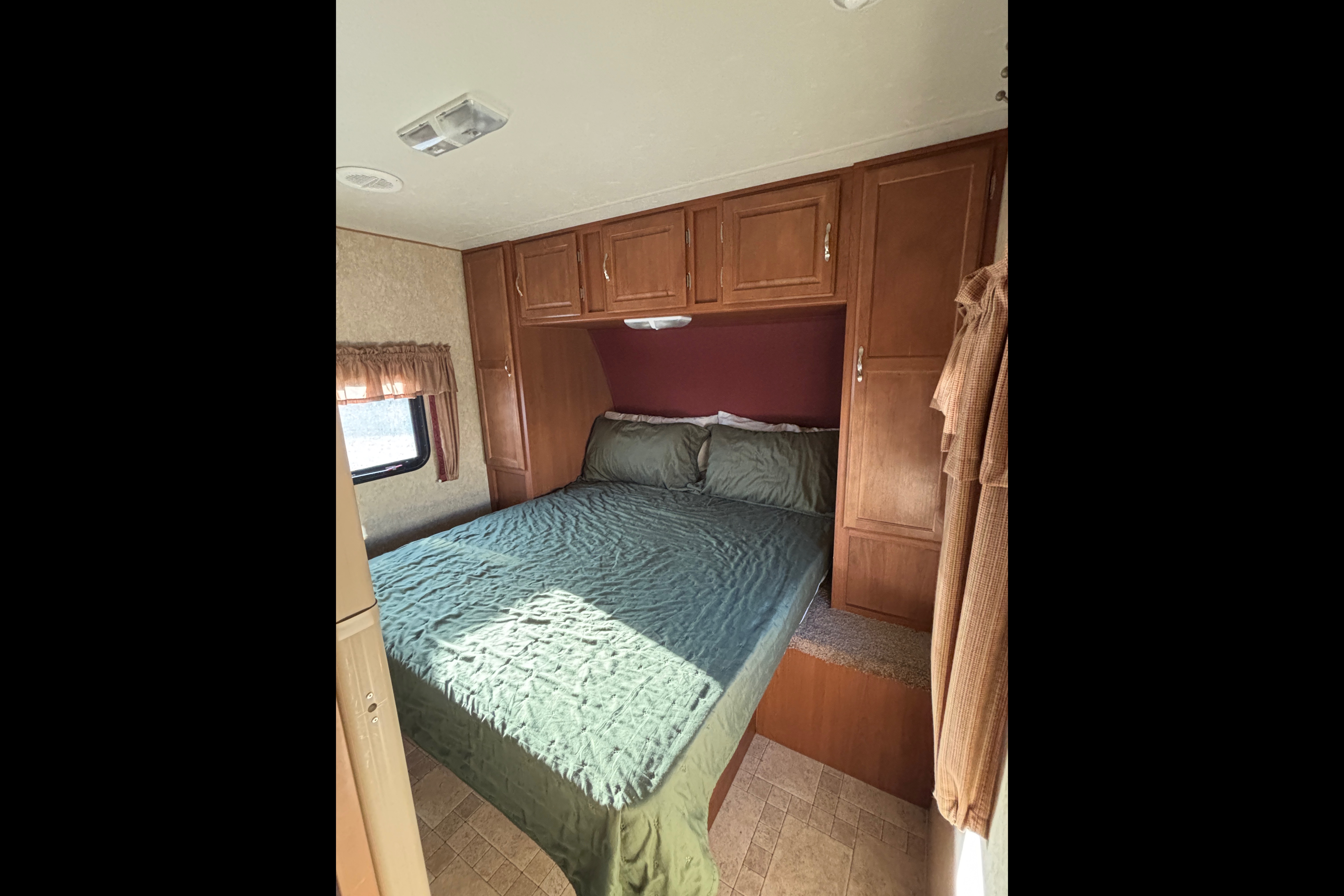 Komfort Trailblazer Travel Trailer