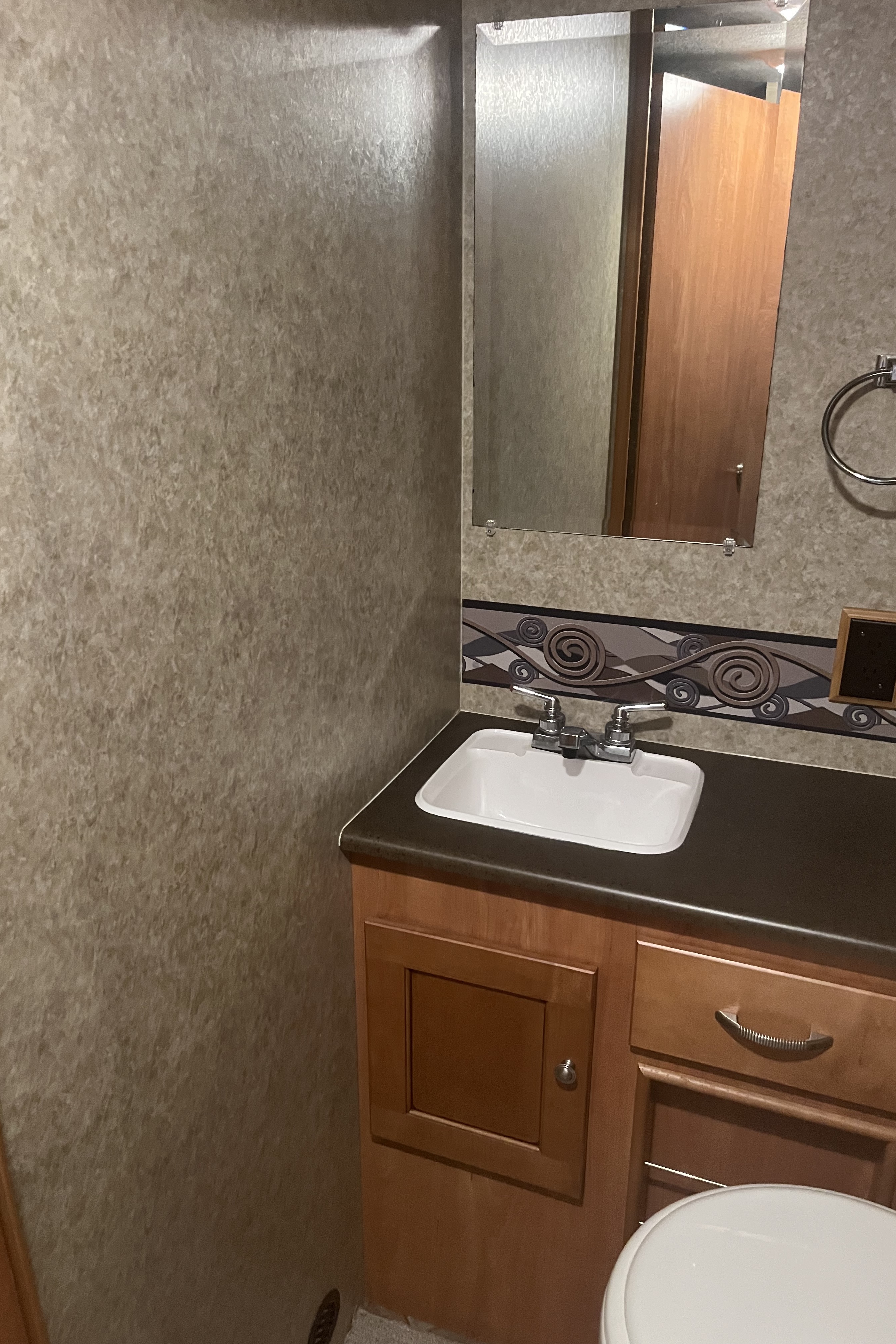 Ken's Winnebago 26p class A