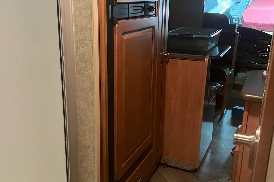 Ken's Winnebago 26p class A