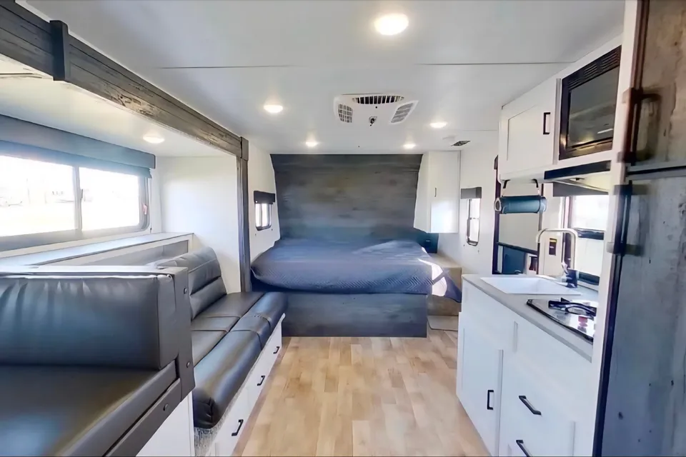 N&S Keystone 186ss Travel Trailer