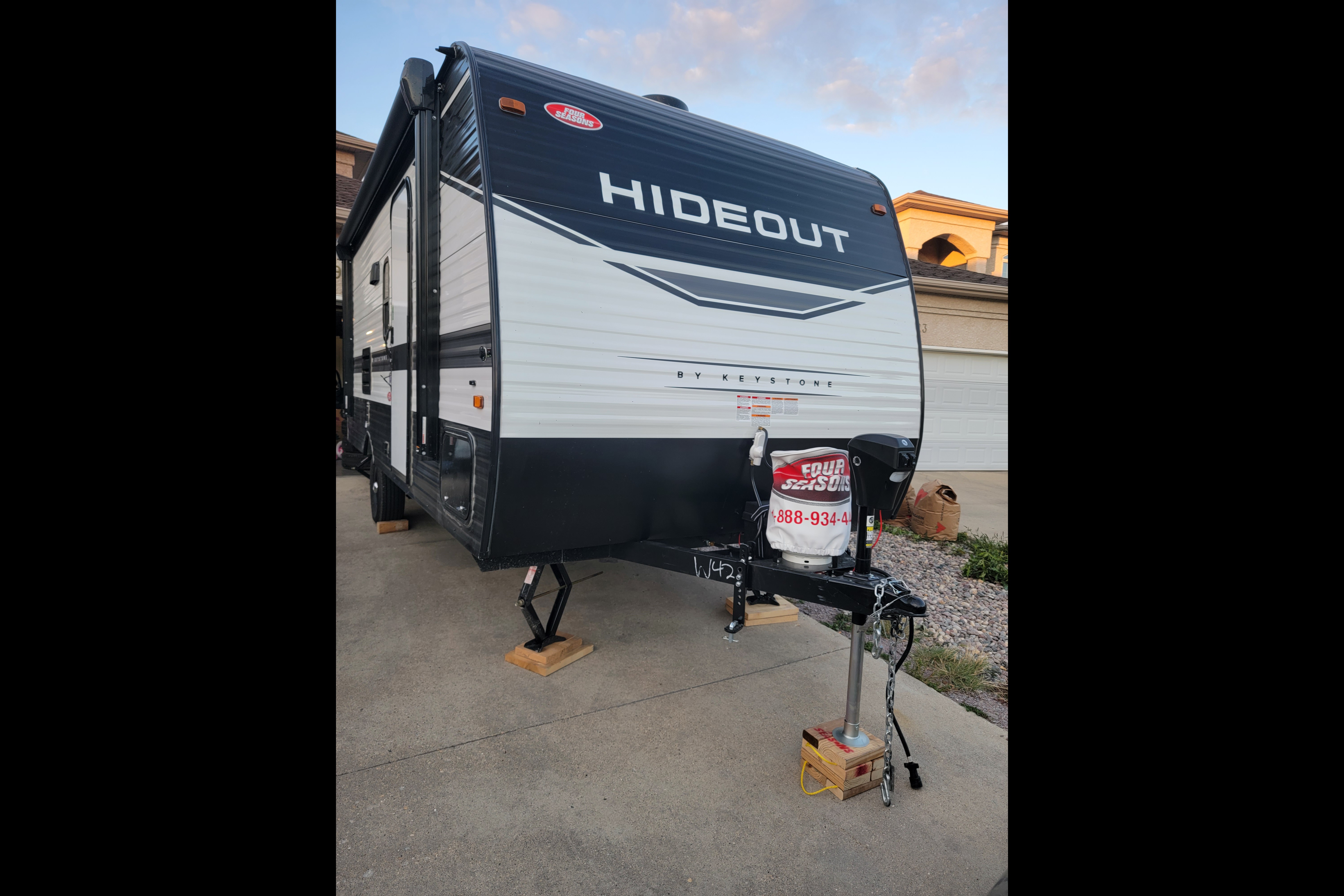 N&S Keystone 186ss Travel Trailer