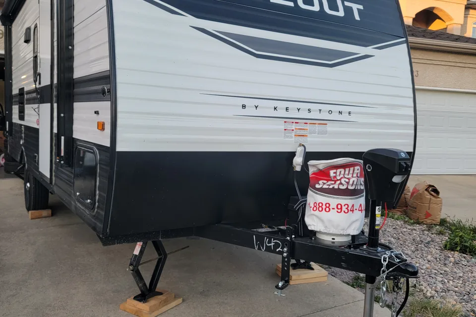 N&S Keystone 186ss Travel Trailer