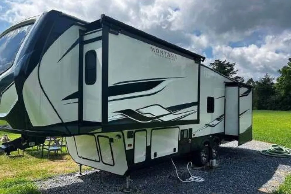 Keystone Montana High County 281CK Fifth Wheel