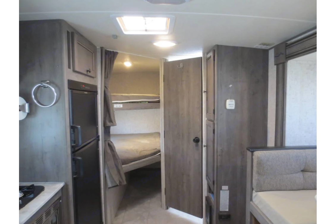 'Annie' 2019 Coachmen Forest River Apex Nano ACO1945