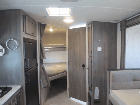 'Annie' 2019 Coachmen Forest River Apex Nano ACO1945