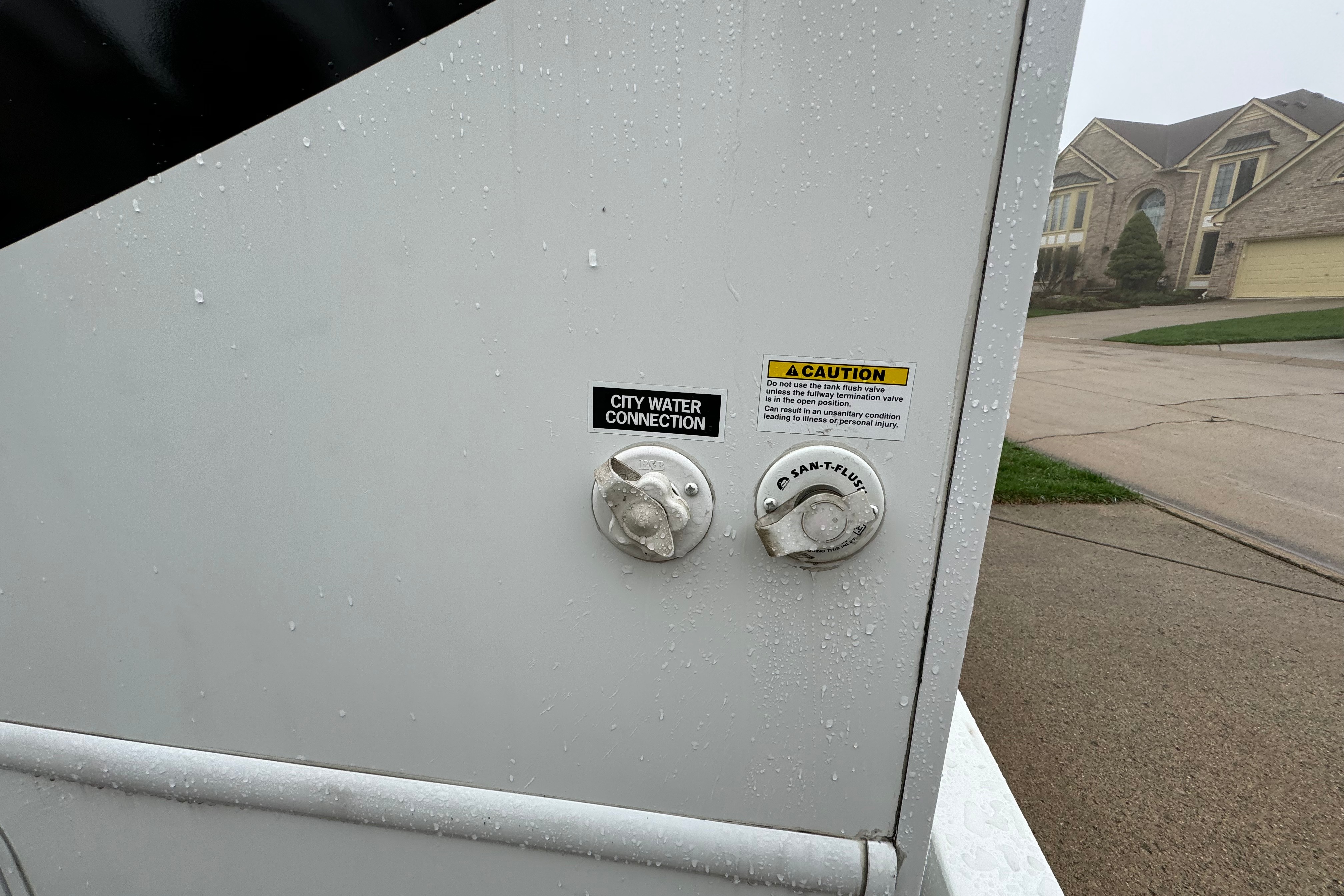 John's 2021 Thor Motor Coach Four Winds 22E
