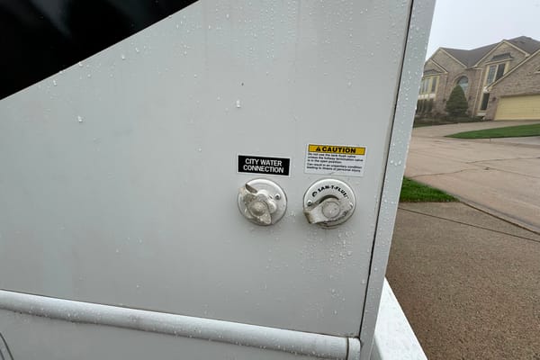 John's 2021 Thor Motor Coach Four Winds 22E