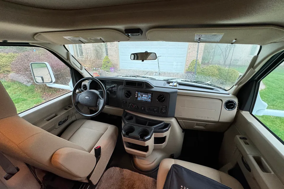 John's 2021 Thor Motor Coach Four Winds 22E