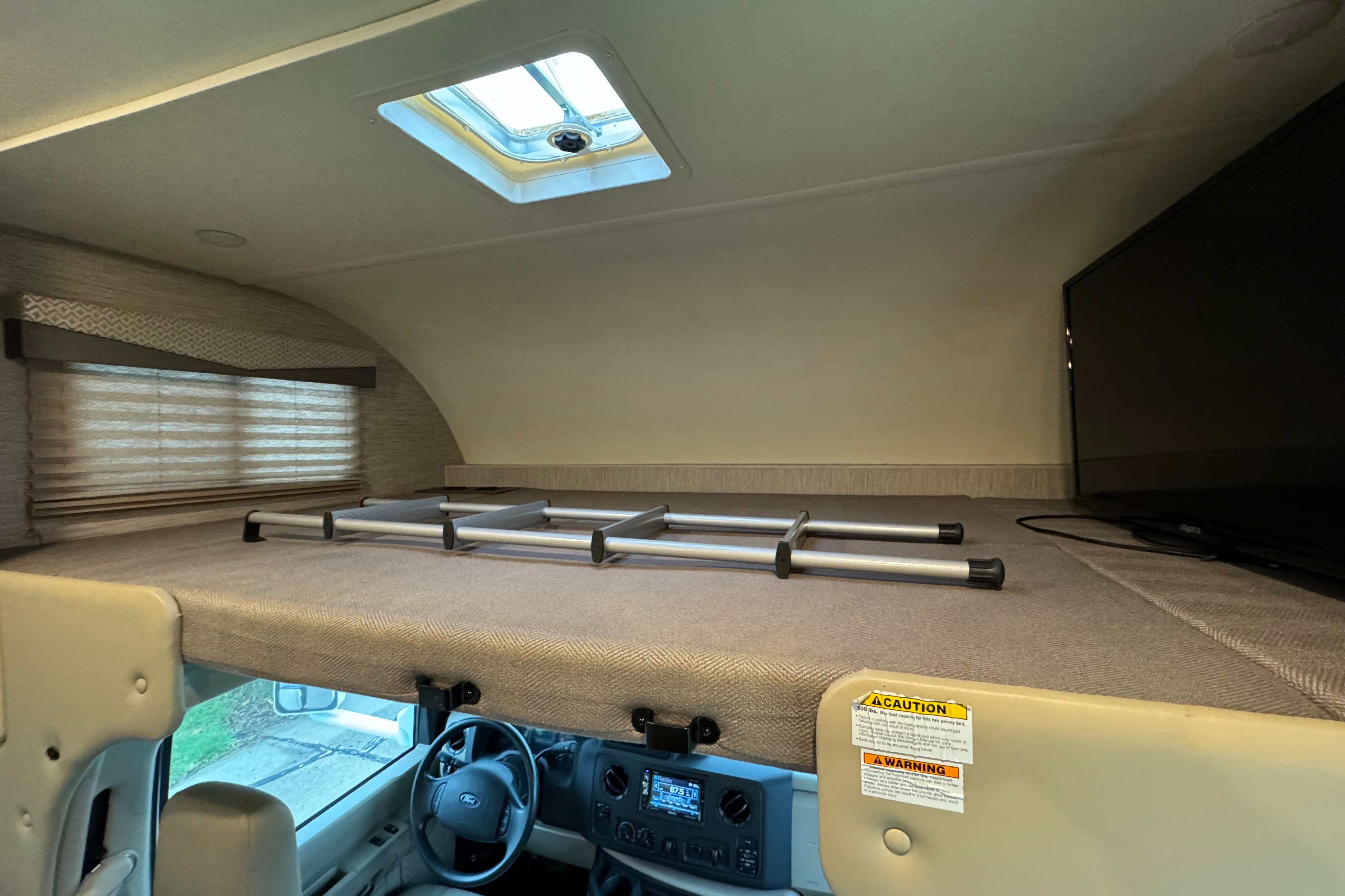 John's 2021 Thor Motor Coach Four Winds 22E