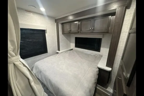 2025 Jayco Redhawk 22CF sleeps 6