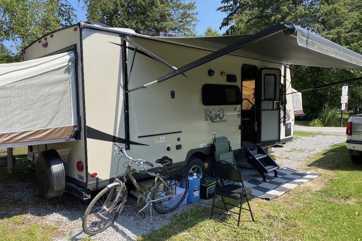 Simpson’s Rockwood Roo 233s Hybrid