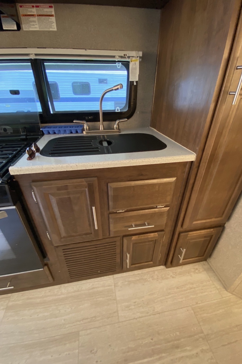 Simpson’s Rockwood Roo 233s Hybrid