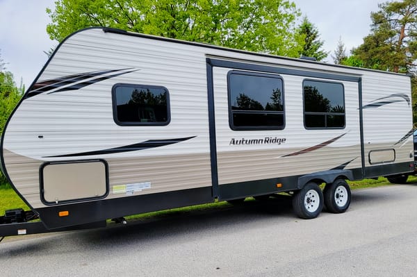 Tammy's Starcraft Autumn Ridge 27bh Travel Trailer