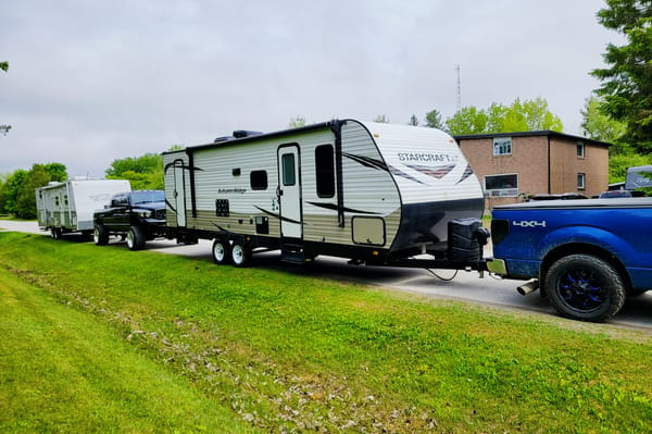 Tammy's Starcraft Autumn Ridge 27bh Travel Trailer