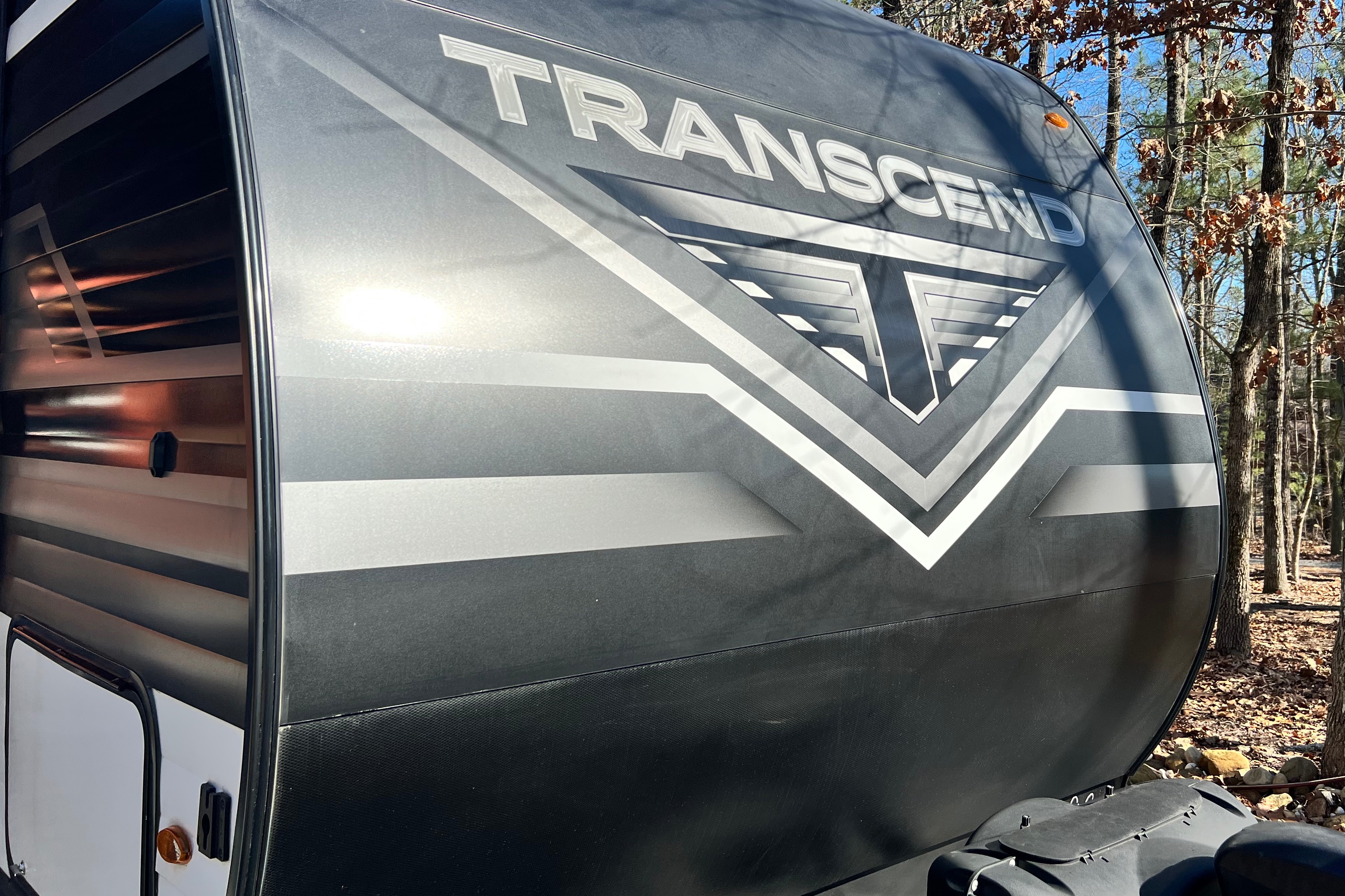(Fall Special) (The Oasis) Design Transend Xplor Travel Trailer Pet Friendly