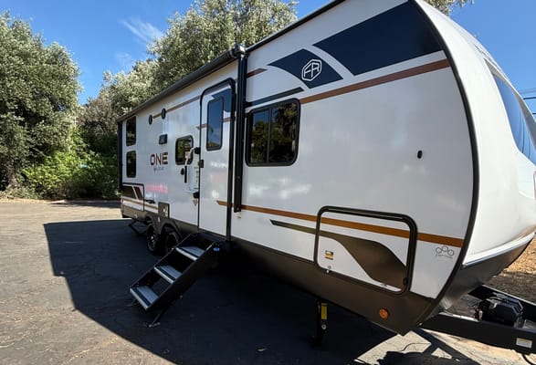 2026 Wildcat, Bunkhouse, Sleeps 8, $500 Deposit, Bed Linens included
