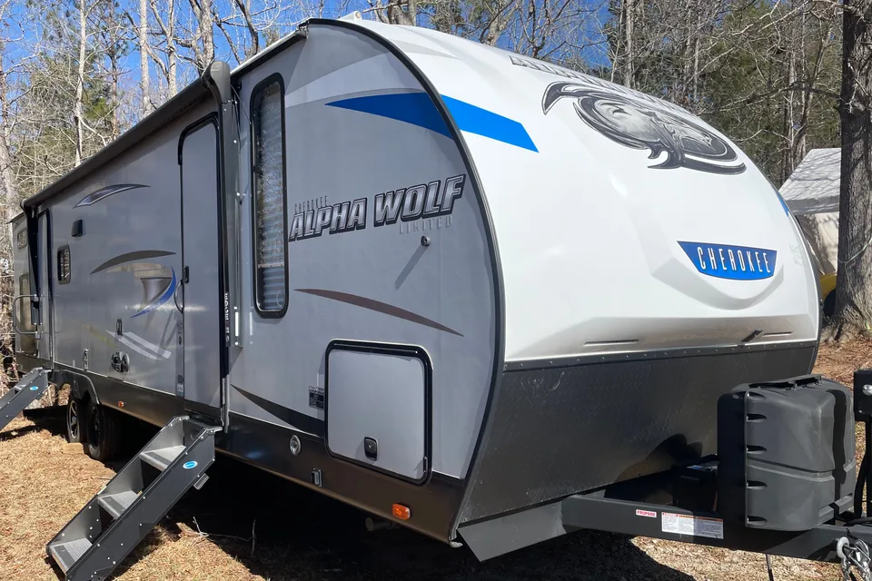 Delivery Forest River Alpha Wolf 29QB-L Travel Trailer