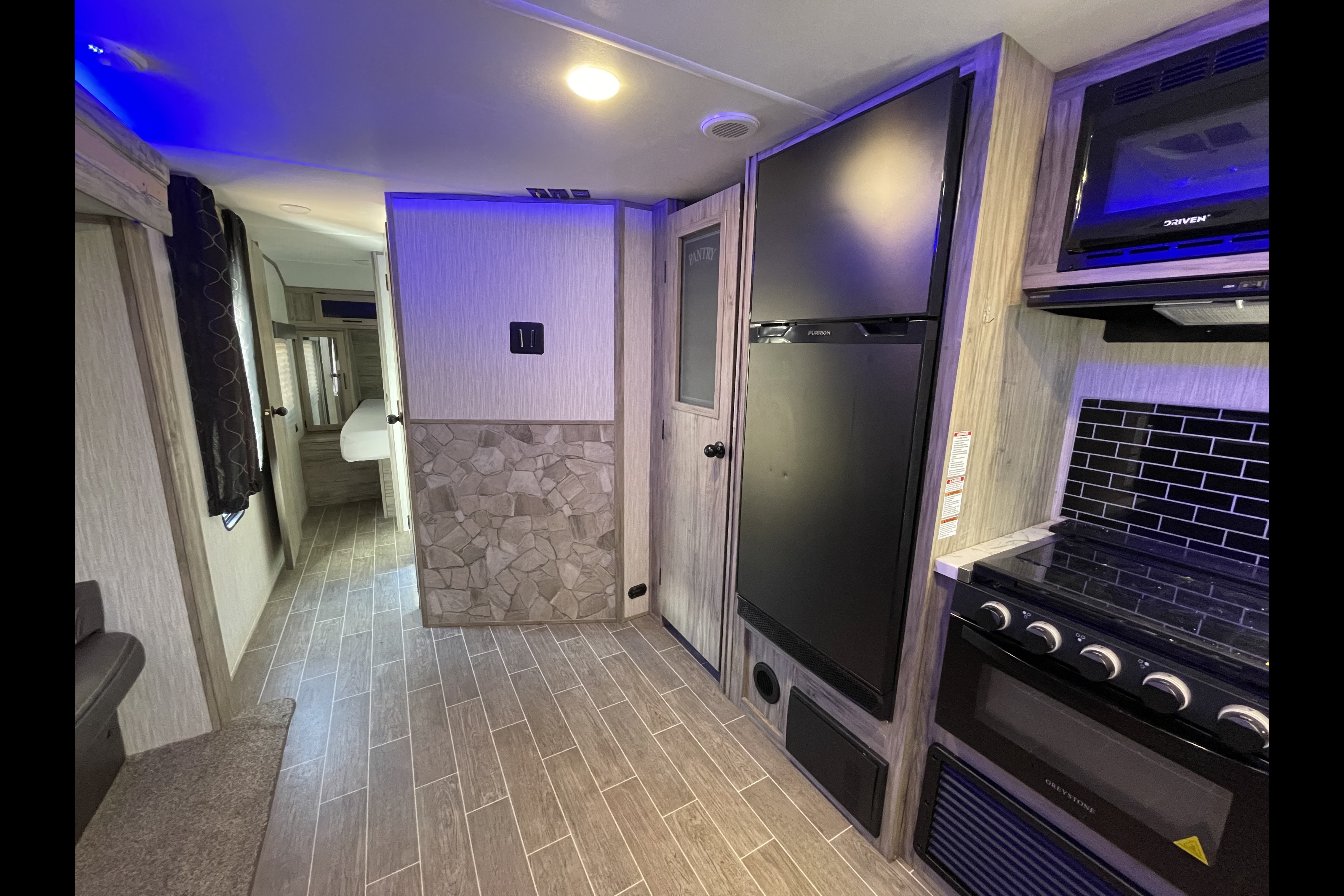 Delivery Forest River Alpha Wolf 29QB-L Travel Trailer