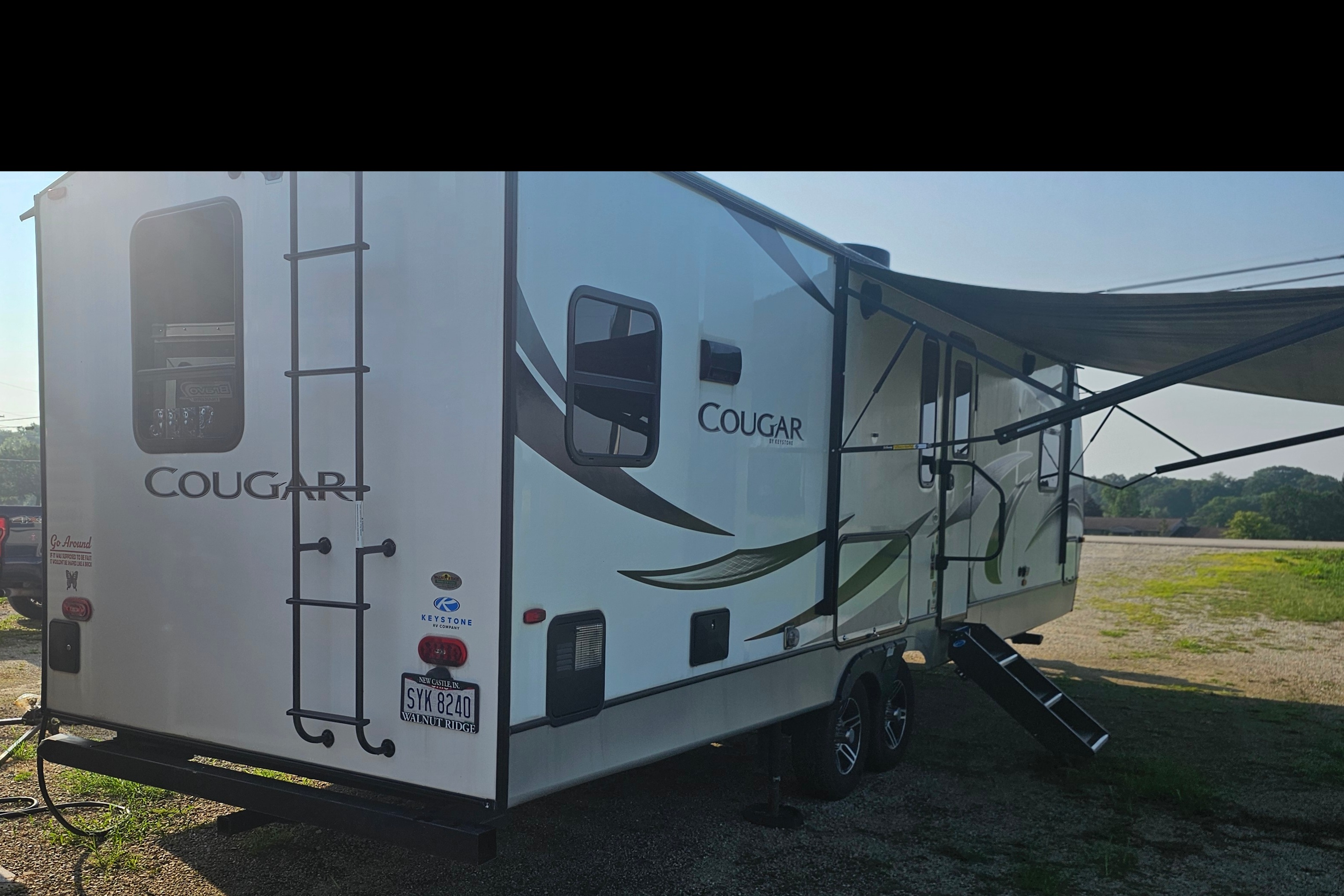 Larry's Keystone cougar Travel Trailer