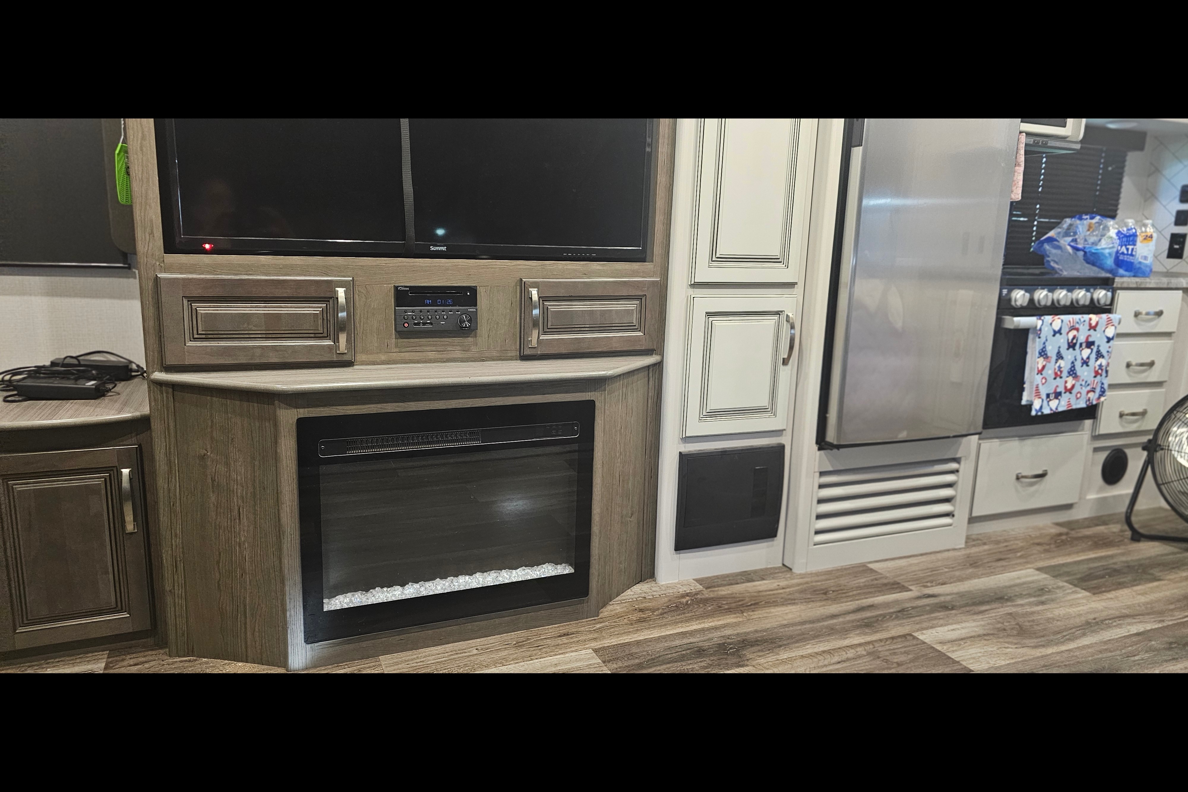 Larry's Keystone cougar Travel Trailer