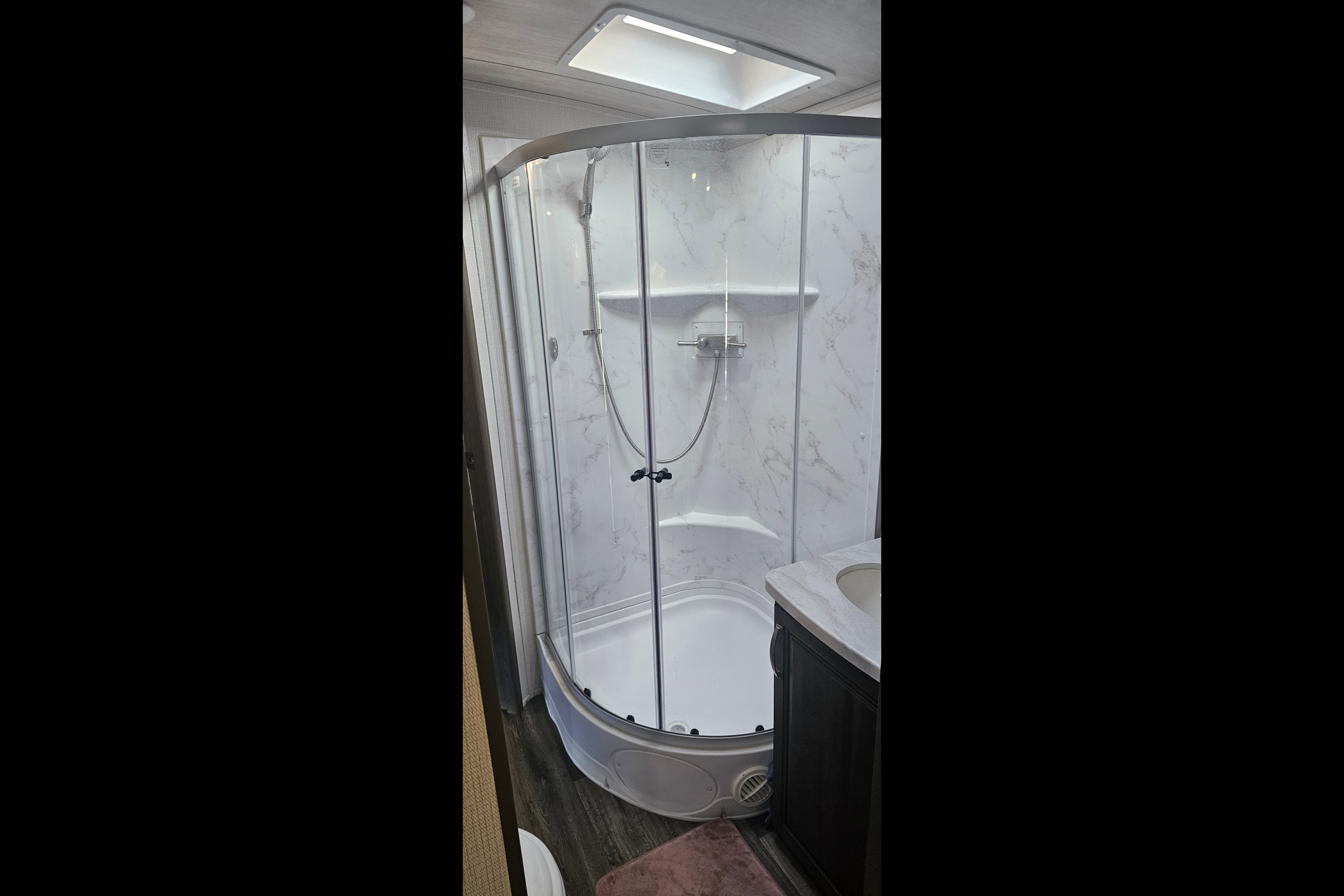 Larry's Keystone cougar Travel Trailer