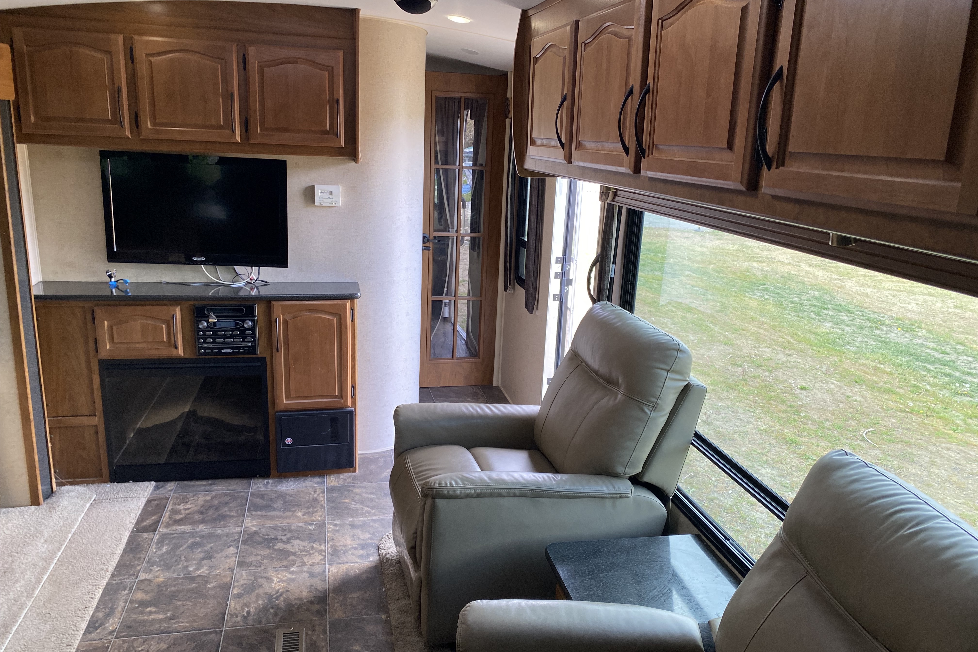 Ken’s Outdoors RV Manufacturing 280RKS Travel Trailer