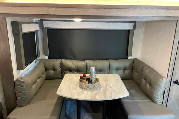 Forest River Wildwood 240bhxl Travel Trailer