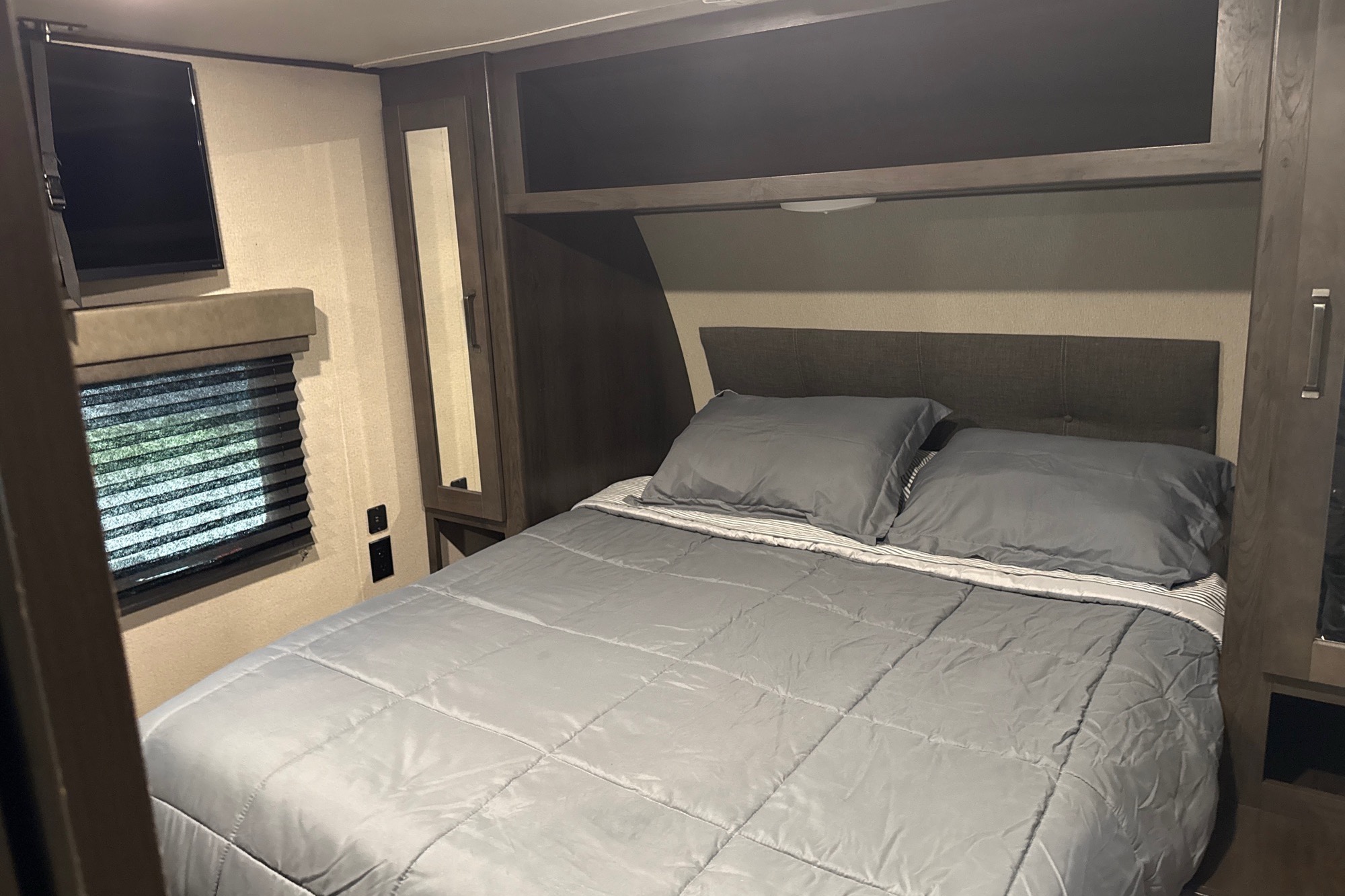 Todd's Grand Design Transcend 297 QB Travel Trailer