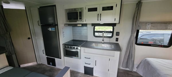Amanda's Palomino Puma Travel Trailer