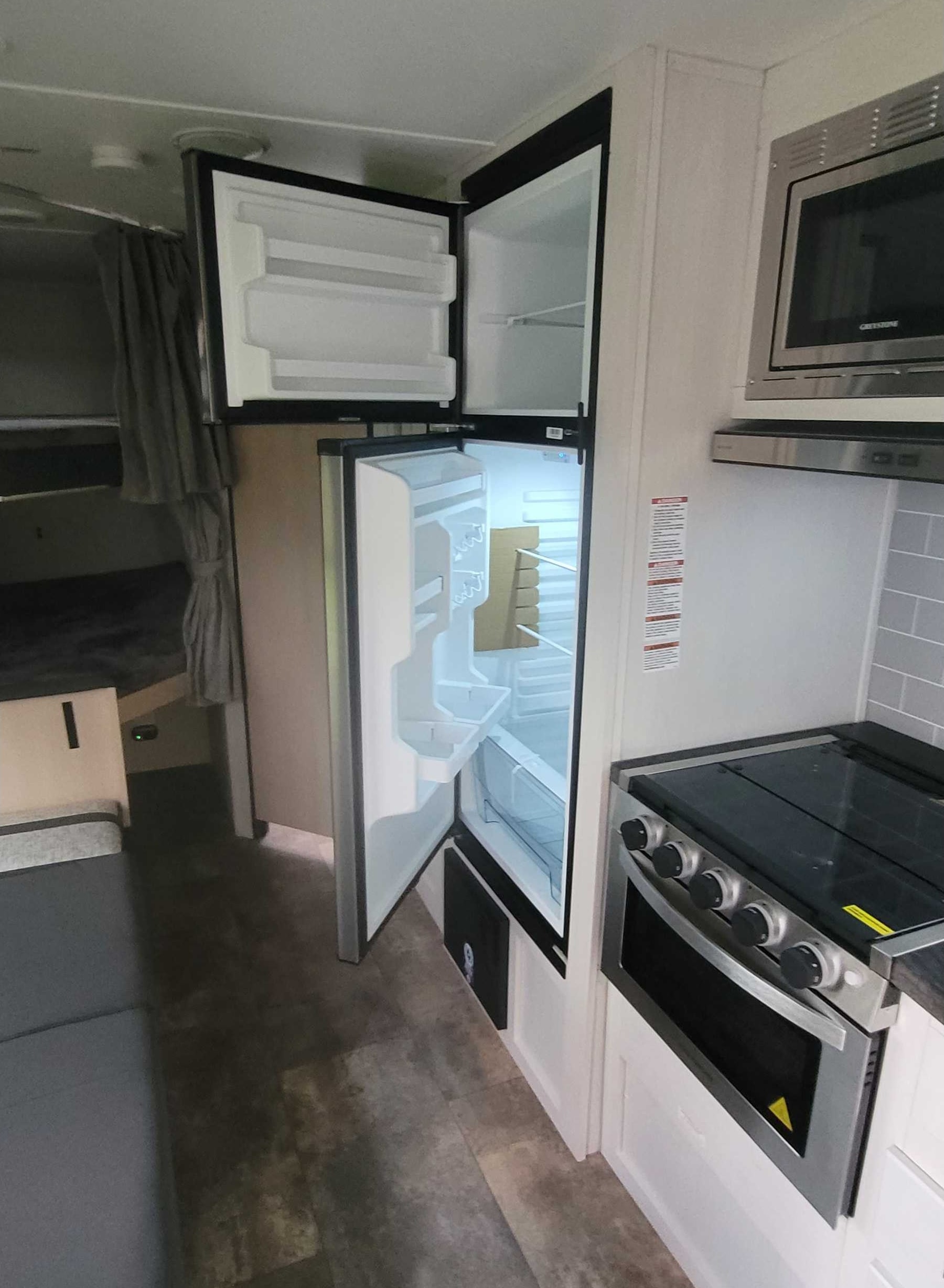 Amanda's Palomino Puma Travel Trailer