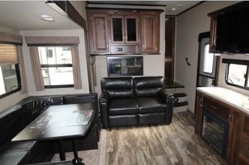 Milan & Jen’s Grand Design Reflection 28BH Fifth Wheel