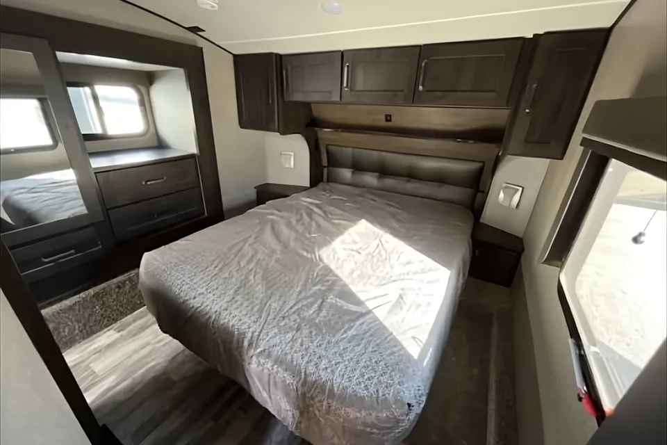 Milan & Jen’s Grand Design Reflection 28BH Fifth Wheel