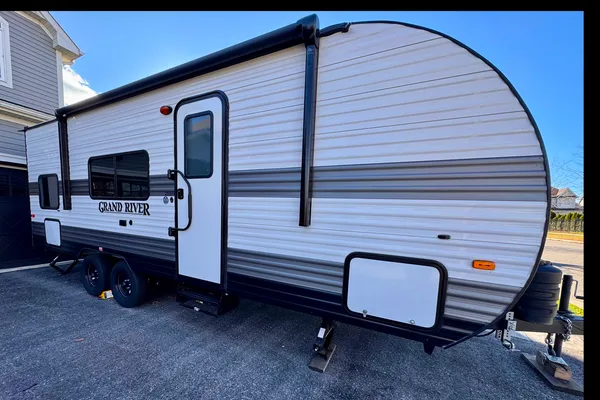 Adventure Awaits | Your luxury home on wheels