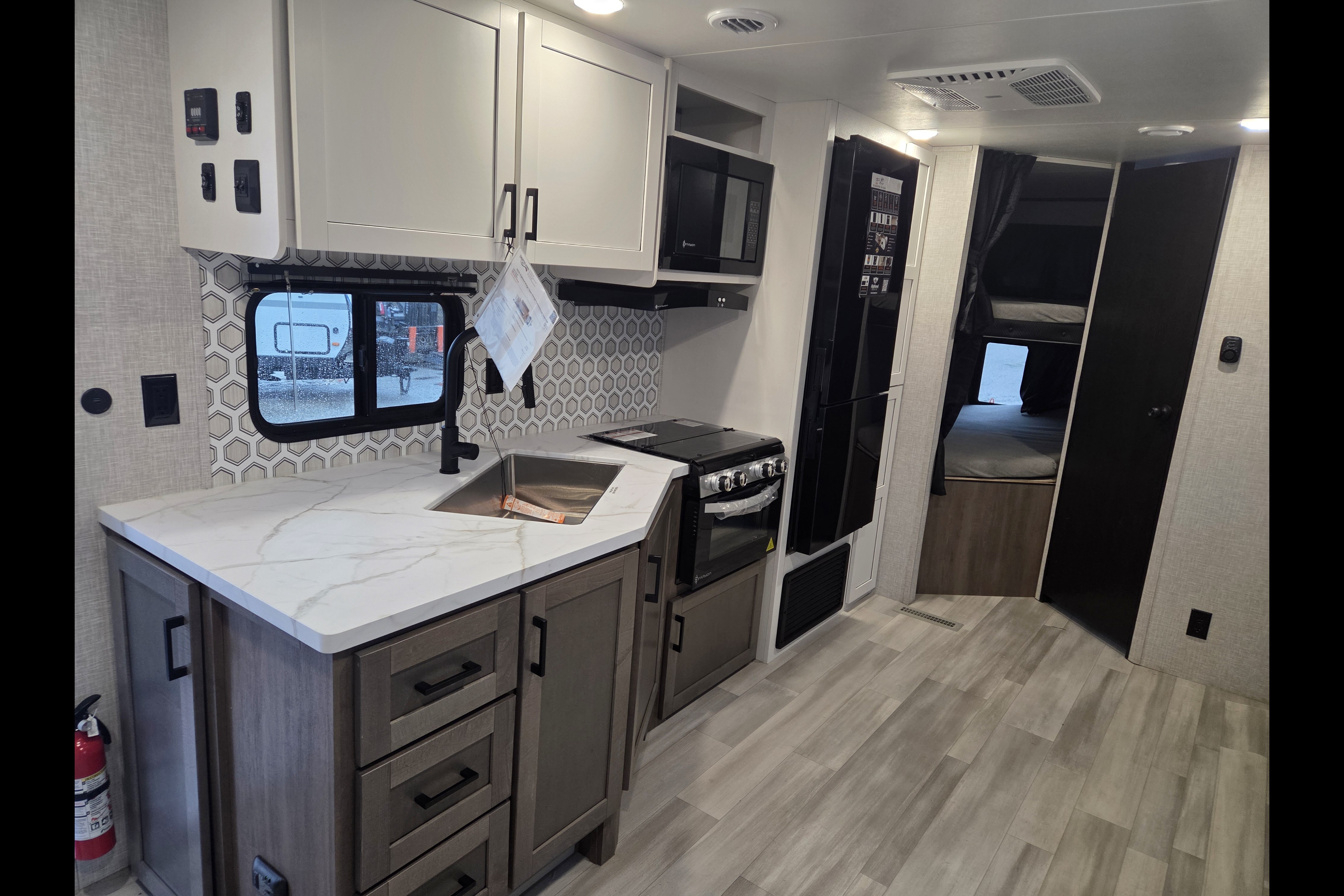 *Brand New* 2025 Open Range Conventional 26BHS *bunk beds*