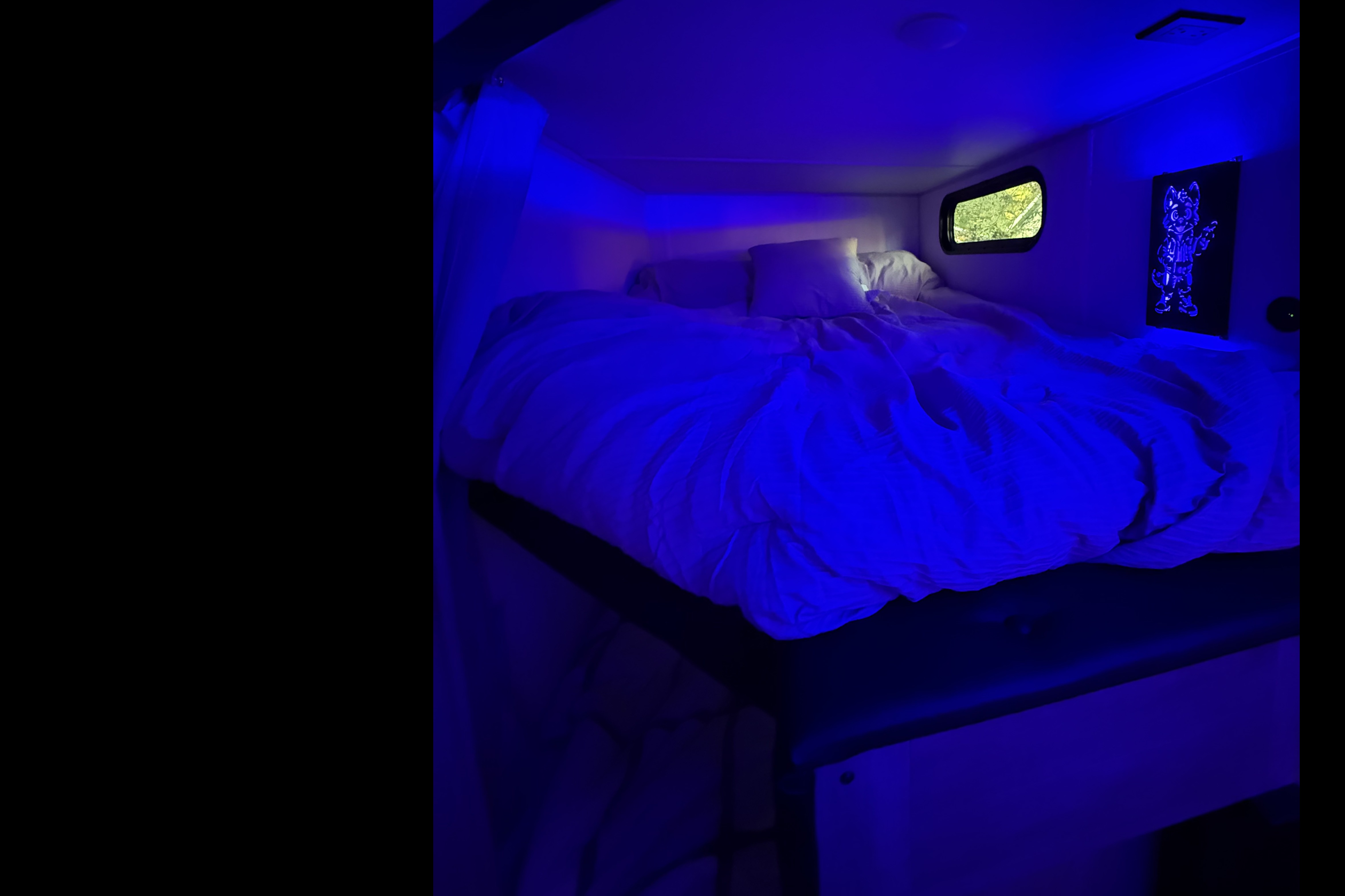 2026 Black Label, Bunkhouse, Sleeps 8-10, $500 Deposit, Bed Linens included