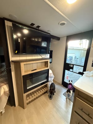 2026 Black Label, Bunkhouse, Sleeps 8-10, $500 Deposit, Bed Linens included