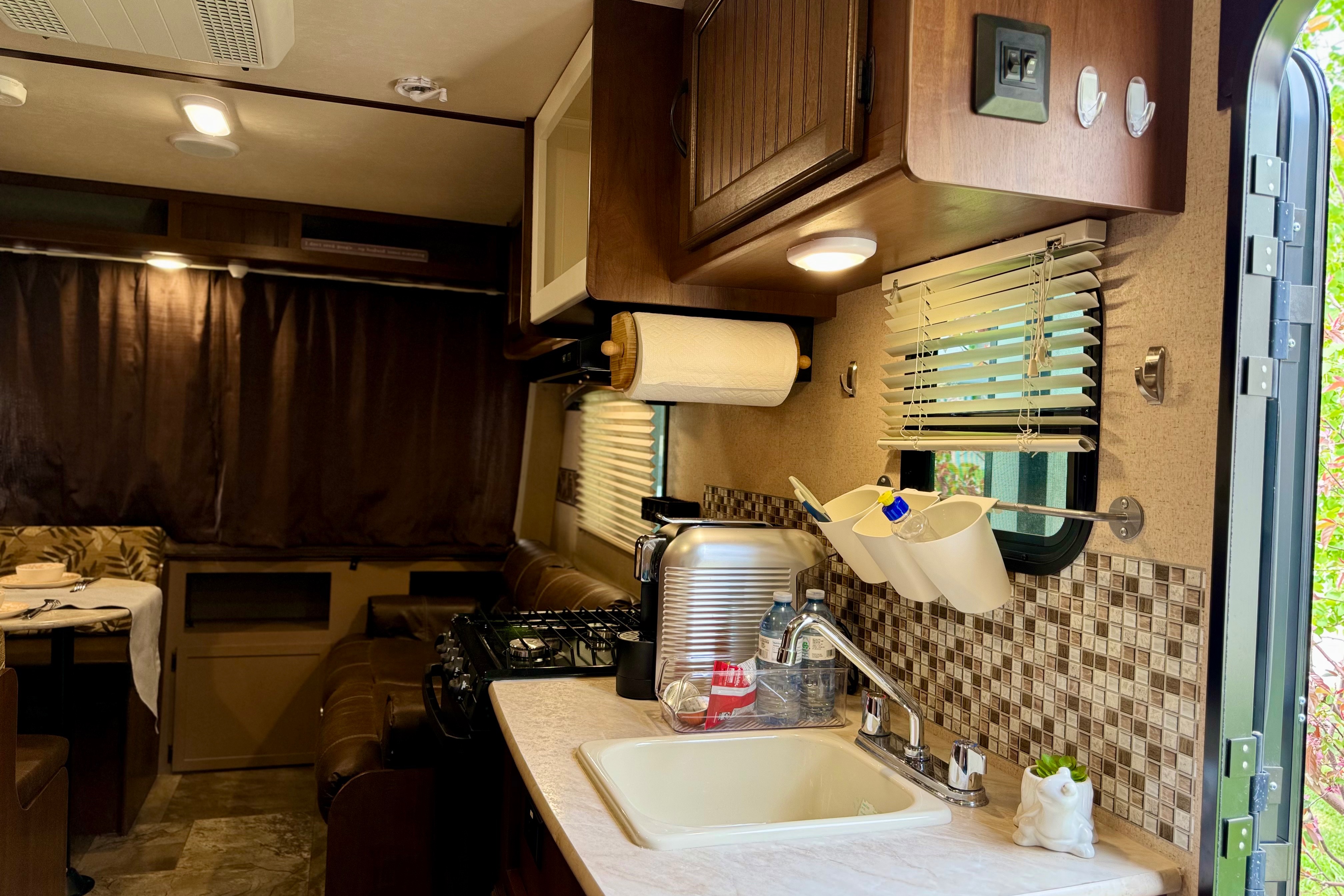 Kids and Pets Friendly SUV towable Jayco X17Z with Theater projector 📽️ Solar Powered Off Grid Ready