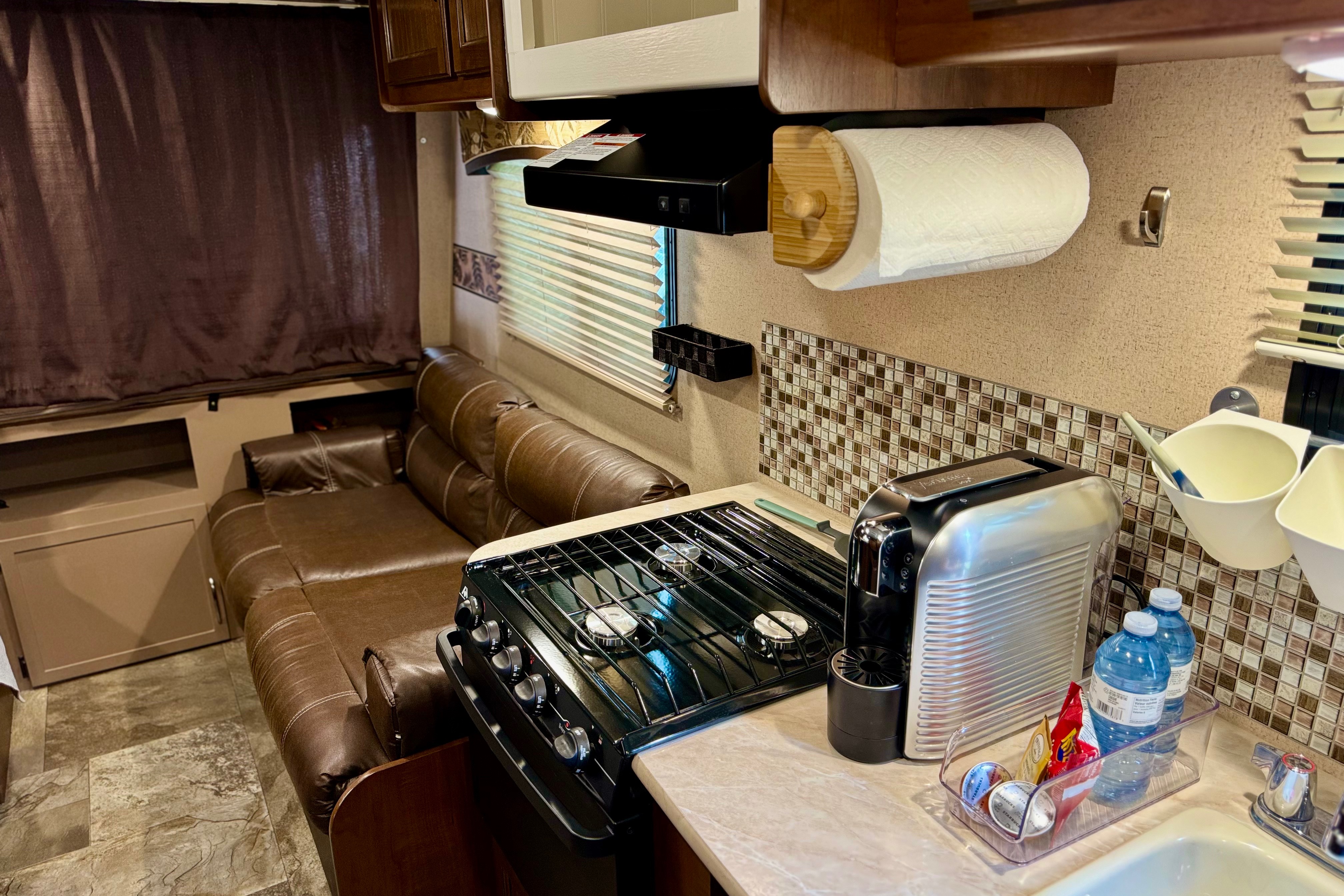 Kids and Pets Friendly SUV towable Jayco X17Z with Theater projector 📽️ Solar Powered Off Grid Ready