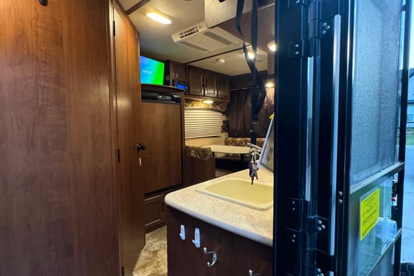 Kids and Pets Friendly SUV towable Jayco X17Z with Theater projector 📽️ Solar Powered Off Grid Ready
