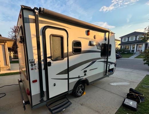 Kids and Pets Friendly SUV towable Jayco X17Z with Theater projector 📽️ Solar Powered Off Grid Ready