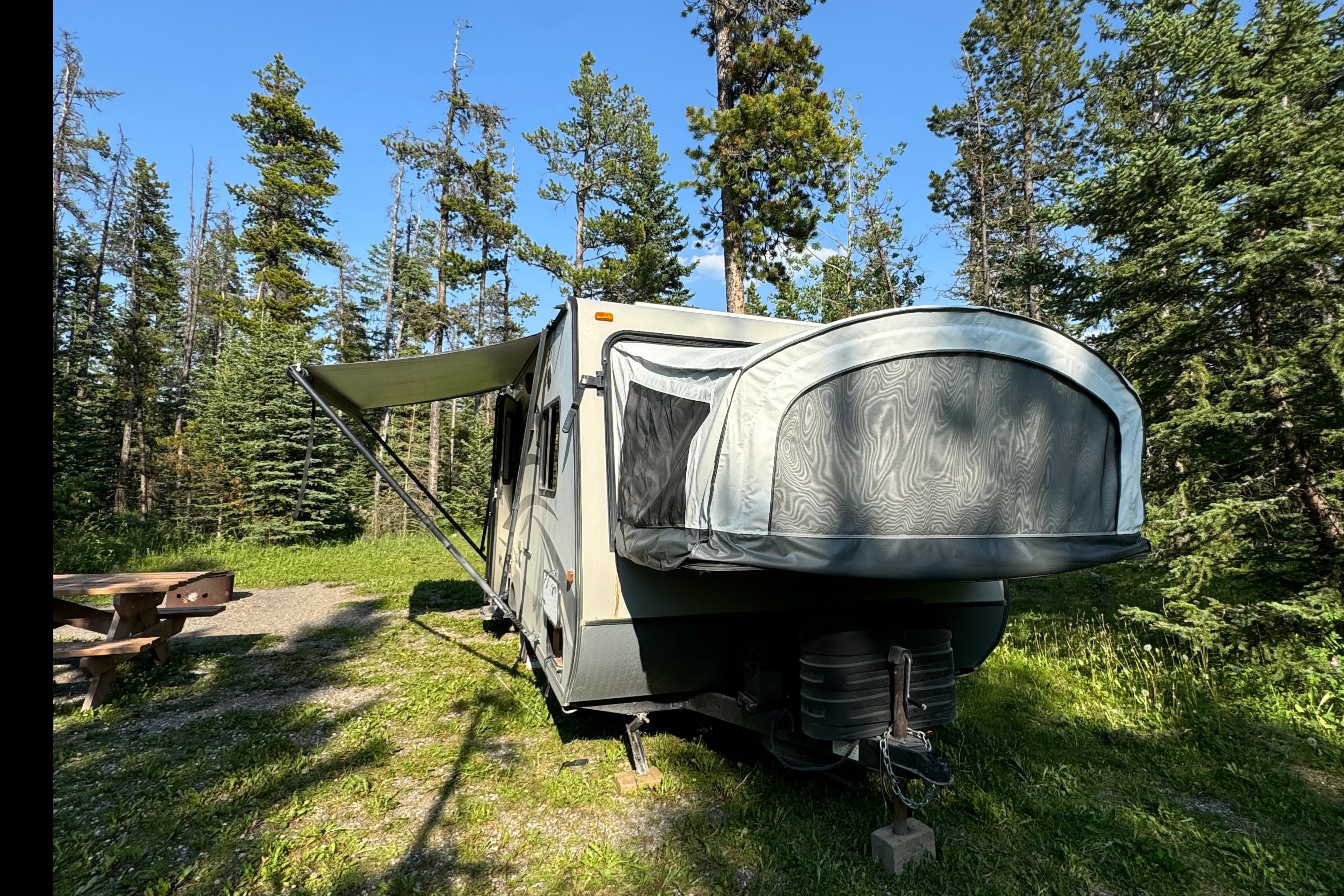 Kids and Pets Friendly SUV towable Jayco X17Z with Theater projector 📽️ Solar Powered Off Grid Ready