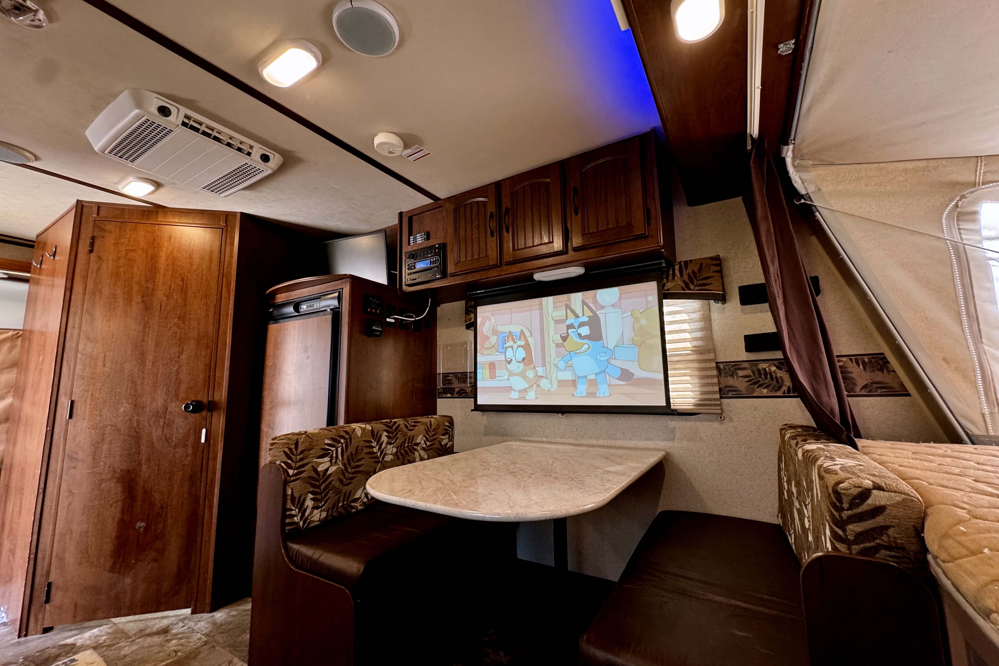 Kids and Pets Friendly SUV towable Jayco X17Z with Theater projector 📽️ Solar Powered Off Grid Ready