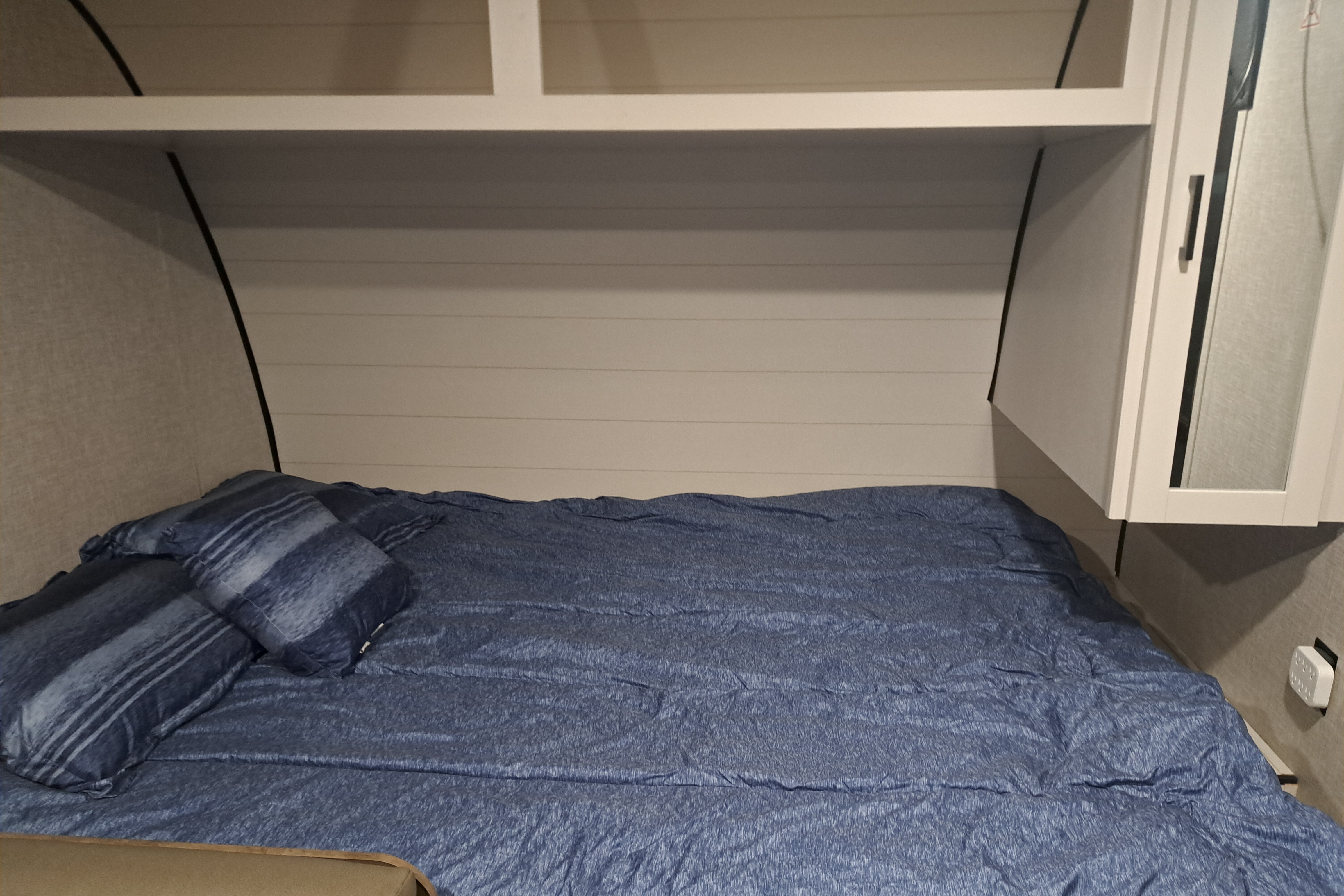 Pedro 's Starcraft Autumn Ridge Ar one Travel Trailer