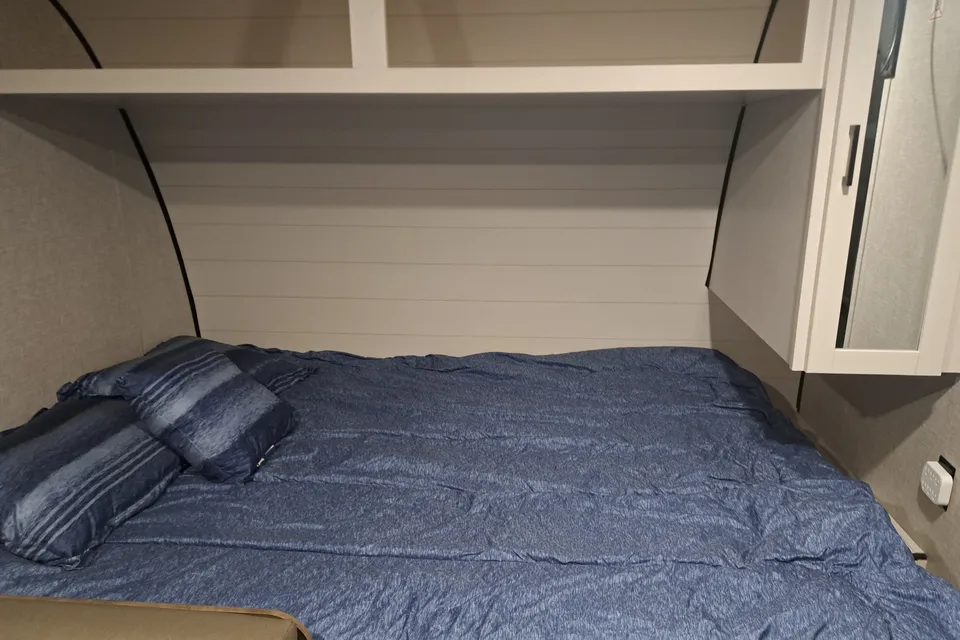 Pedro 's Starcraft Autumn Ridge Ar one Travel Trailer