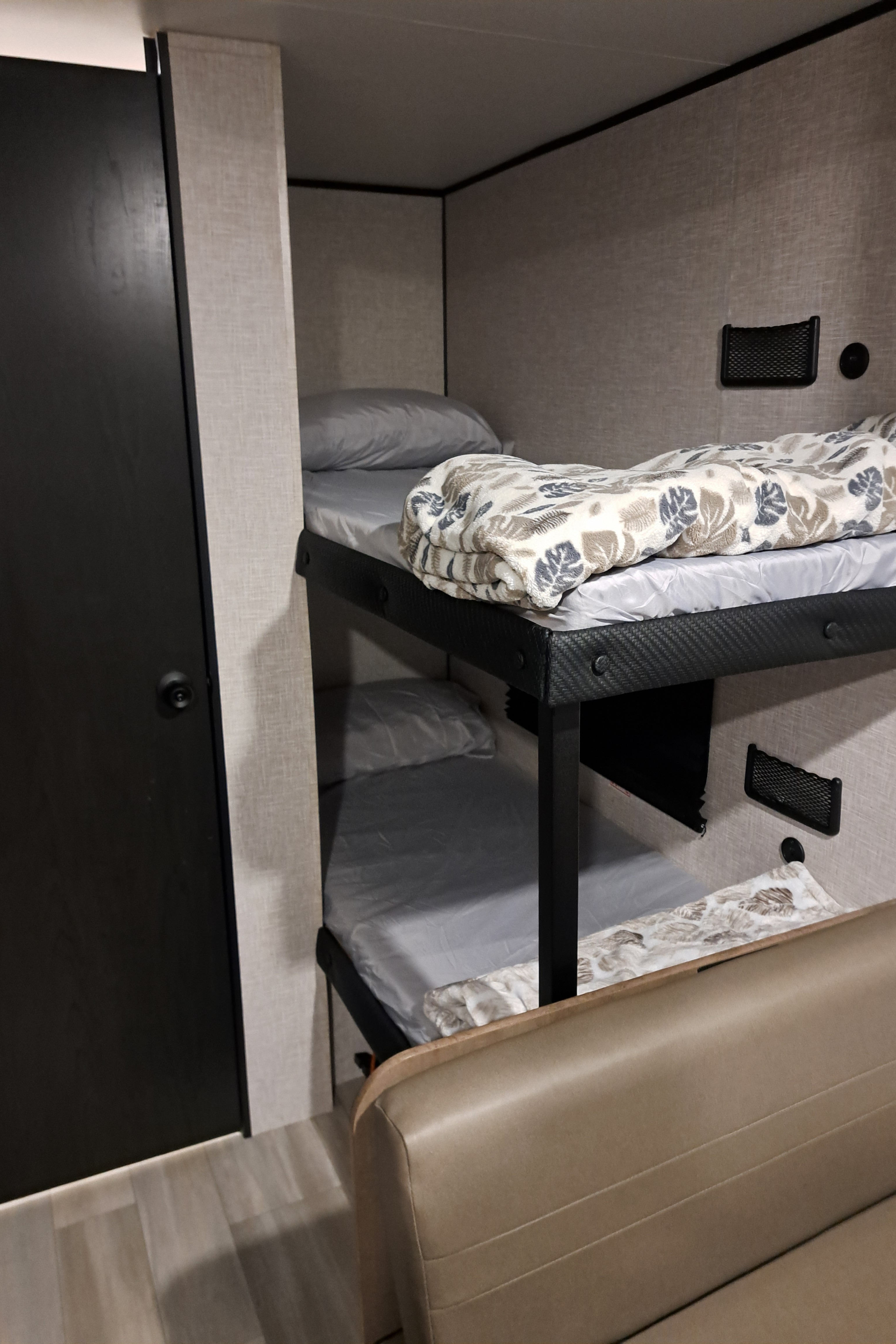Pedro 's Starcraft Autumn Ridge Ar one Travel Trailer