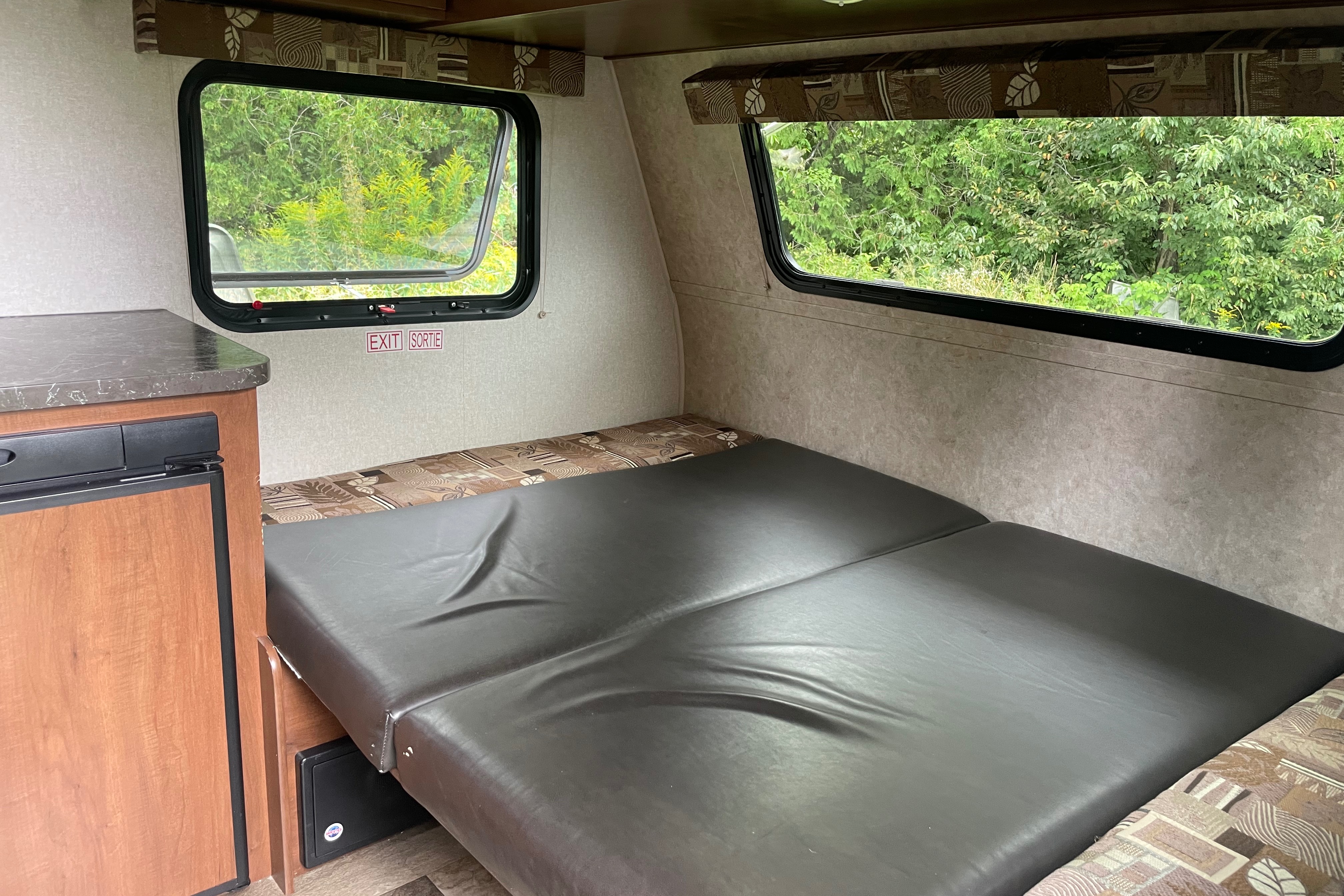Laur's Lair - Tiny Camping Trailer, sleeps 4